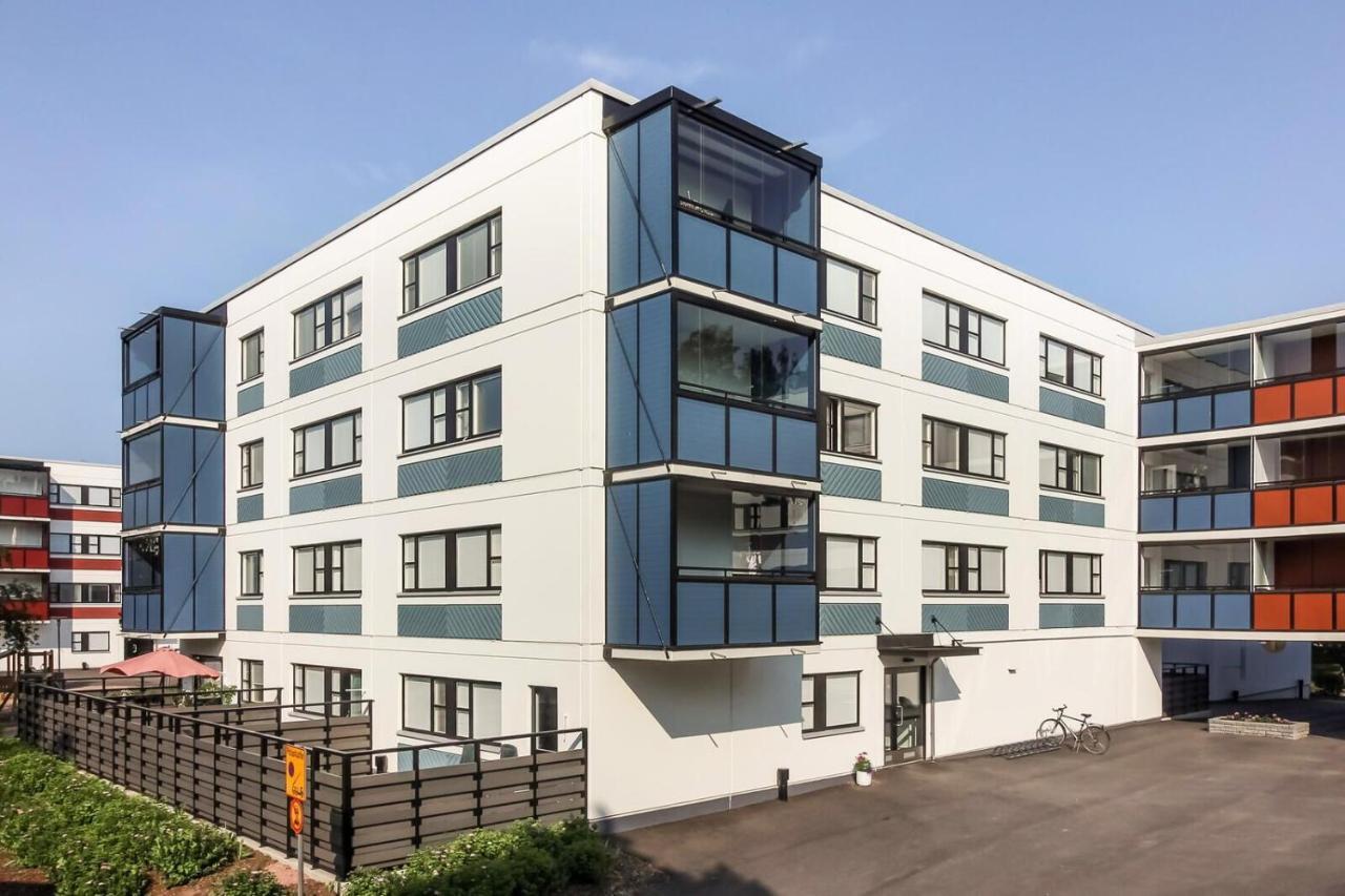 Super Easy To Airport/hki , Full Aptment Max 4ppl Apartment *